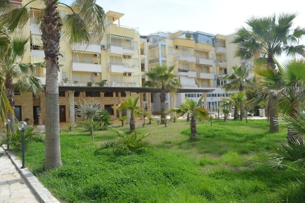 Royal Park Hotel (Stan i Ri)